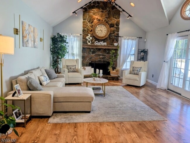 property at 190 Oak St