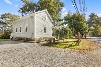 39 Burley St in Danvers, MA - Building Photo - Building Photo