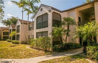 2214 Arbour Walk Cir in Naples, FL - Building Photo