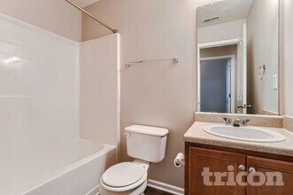 10 St Charles Pl in Sharpsburg, GA - Building Photo - Building Photo