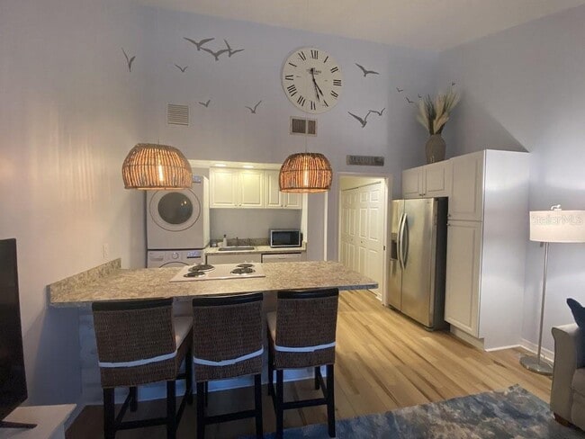 3117 Longmeadow in Sarasota, FL - Building Photo - Building Photo