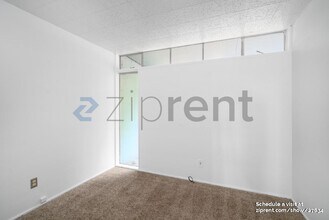 2745 NW Pettygrove St in Portland, OR - Foto de edificio - Building Photo
