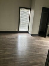 115 1st St in Terrell, TX - Building Photo - Building Photo