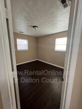 1962 Cambridge Dr in Lexington, KY - Building Photo - Building Photo