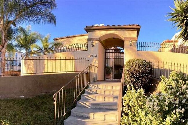 2608 Broadway in San Diego, CA - Building Photo - Building Photo