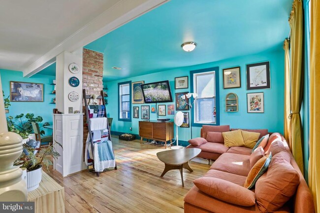 property at 13 E C St