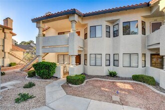2713 Otter Creek Ct in Las Vegas, NV - Building Photo - Building Photo