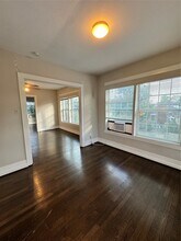 903 Oakhurst St in Houston, TX - Building Photo - Building Photo