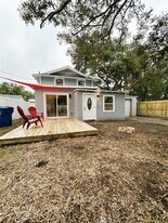 2310 21st St S in St. Petersburg, FL - Building Photo