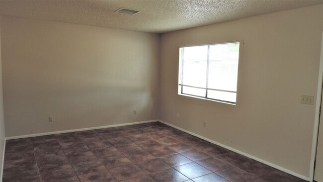 1743 Corte Encantada in Sierra Vista, AZ - Building Photo - Building Photo