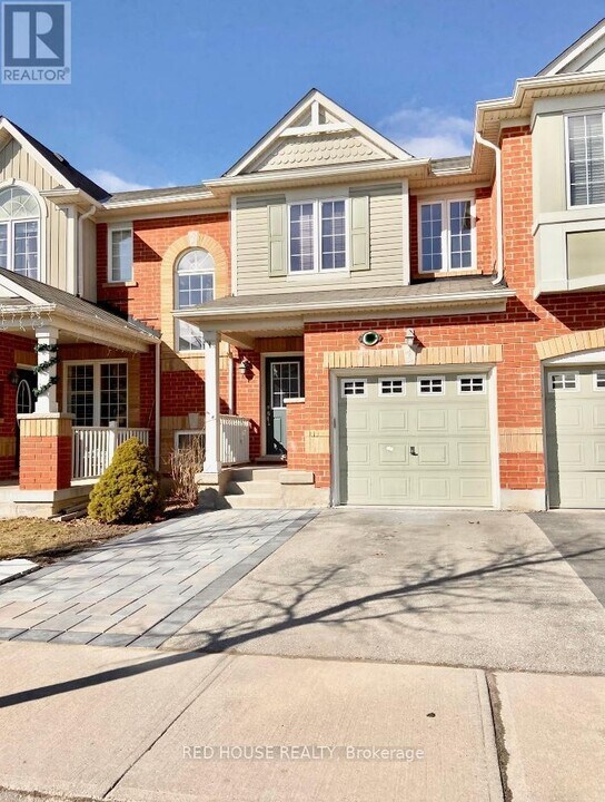 747 Winn Trail in Milton, ON - Building Photo
