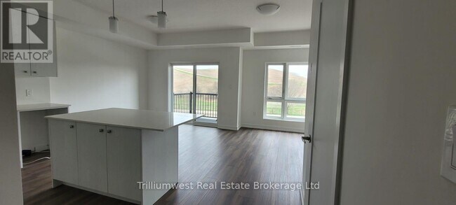 10 Palace St in Kitchener, ON - Building Photo - Building Photo