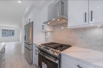 23108 Lougheed Hwy. in Maple Ridge, BC - Building Photo - Building Photo