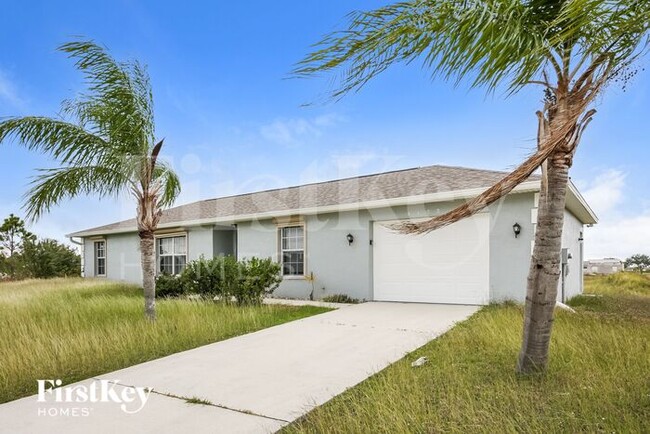 4100 35th St SW in Lehigh Acres, FL - Foto de edificio - Building Photo