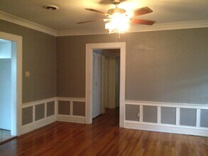 4047 Warwick Blvd, Unit 2nd floor in Kansas City, MO - Building Photo - Building Photo