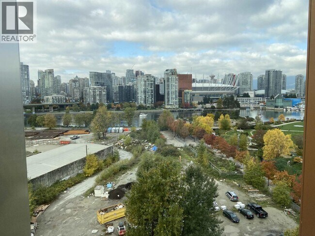 1768 Cook St in Vancouver, BC - Building Photo - Building Photo