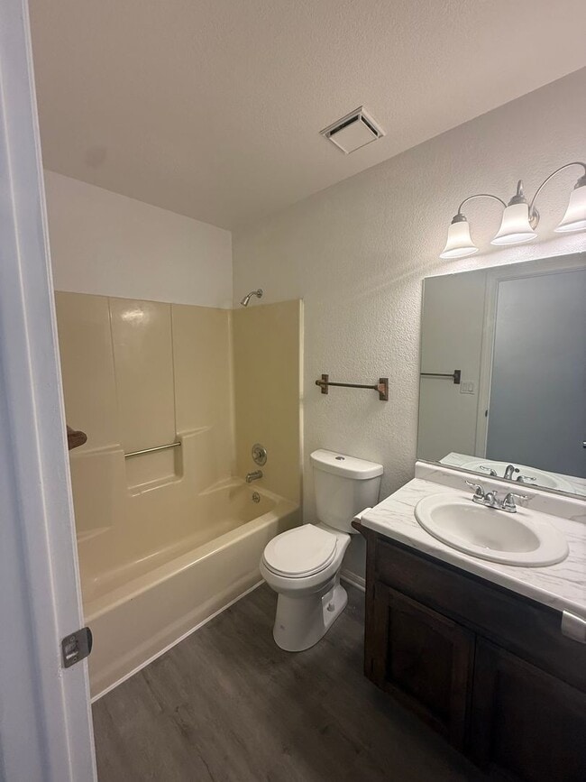 3736 N Roosevelt St in Kingman, AZ - Building Photo - Building Photo