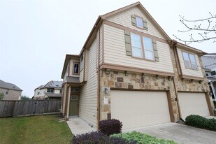 12211 Stellano Ln in Richmond, TX - Building Photo