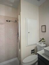 1359 Phelps Ave, Unit 8A in San Jose, CA - Building Photo - Building Photo