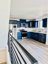 2-212 E 29th St in Los Angeles, CA - Building Photo - Building Photo