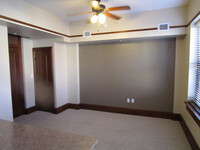 Wells Building Apartments in Sapulpa, OK - Building Photo - Building Photo