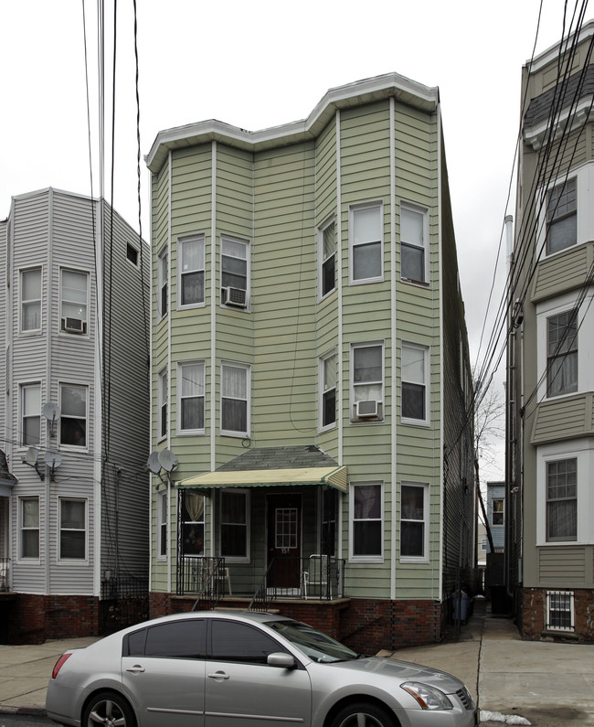 154 Highland Ave in Jersey City, NJ - Building Photo - Building Photo