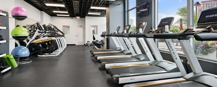 380 N Canal St in Chicago, IL - Building Photo - Building Photo