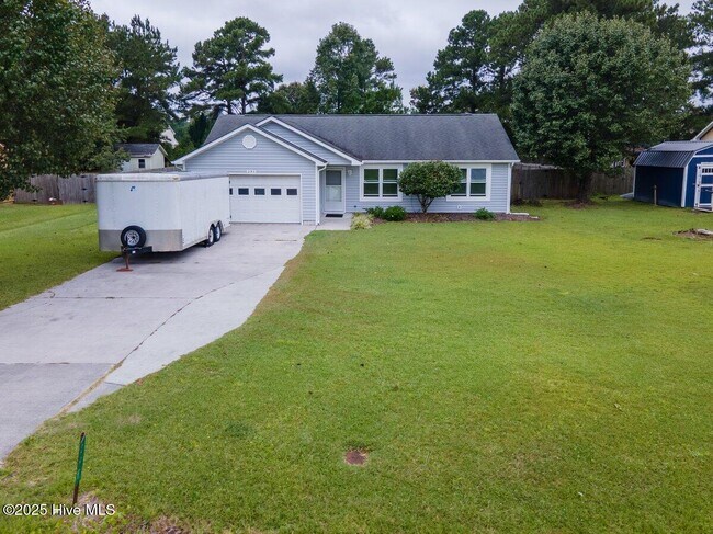295 Riggs Rd in Hubert, NC - Building Photo - Building Photo