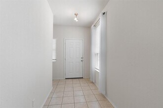 126 Boxwood Dr in Mustang Ridge, TX - Building Photo - Building Photo