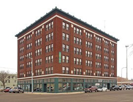135-141 E William St in Albert Lea, MN - Building Photo