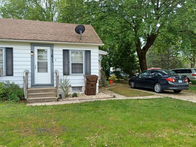 property at 11611 Main St