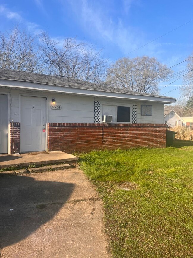 property at 5526 Clemons Rd