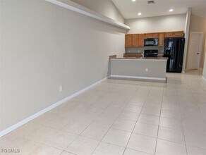 3702 SE 9th Pl in Cape Coral, FL - Building Photo - Building Photo