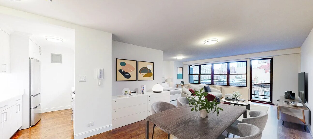 134 E 80th St in New York, NY - Building Photo
