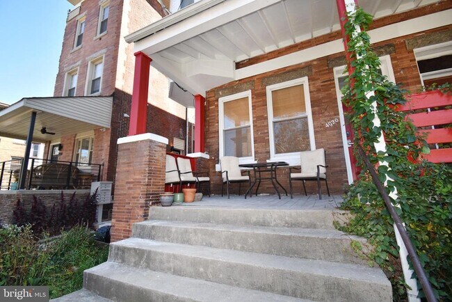 4920 Warrington Ave in Philadelphia, PA - Building Photo - Building Photo