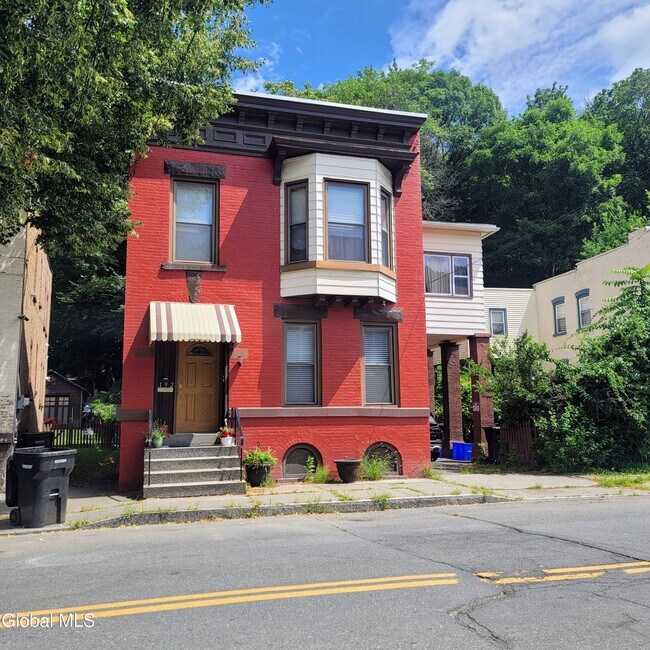 property at 192 Hill St