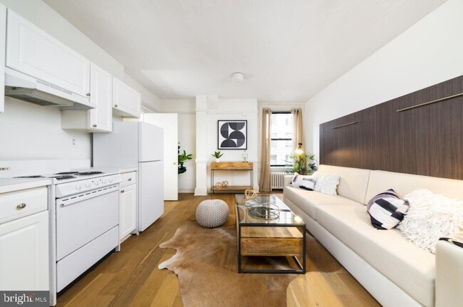 property at 1229 Chestnut St