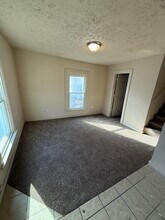 909 Jackson St, Unit 3 in La Porte, IN - Foto de edificio - Building Photo
