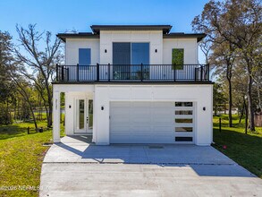 2121 Broadwater Dr in Jacksonville, FL - Building Photo - Building Photo