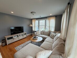 324 East St in Walpole, MA - Building Photo - Building Photo