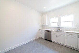 246 S Sycamore Ave in Los Angeles, CA - Building Photo - Building Photo