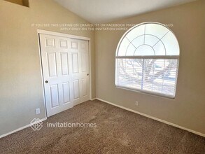 1026 Skysail Dr in Henderson, NV - Foto de edificio - Building Photo