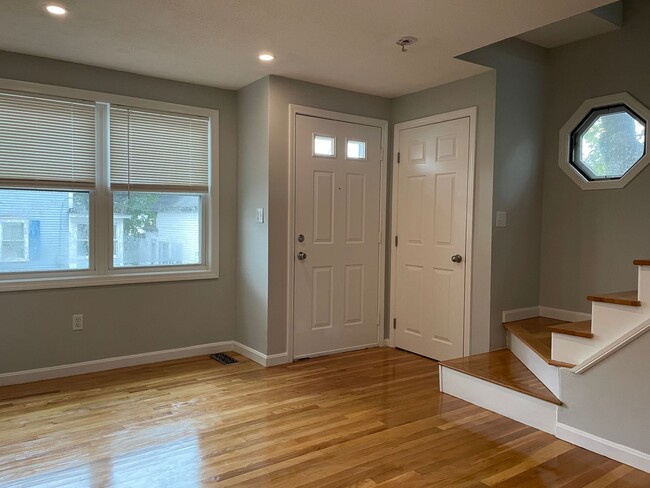 property at 20 Waite St
