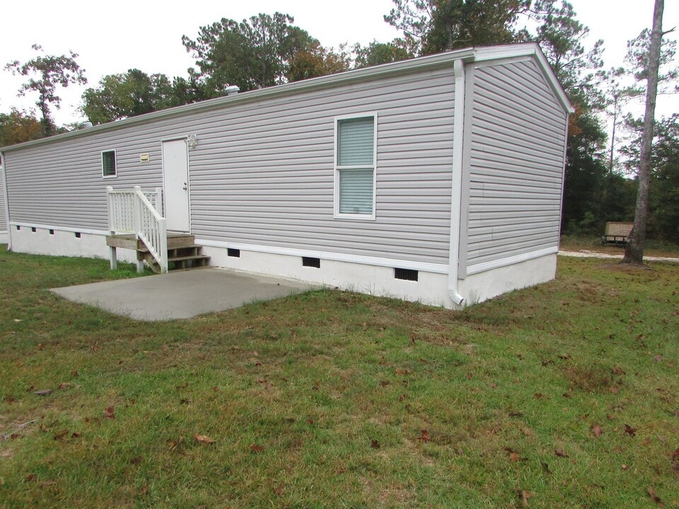1024 Alandale Pl SE in Bolivia, NC - Building Photo
