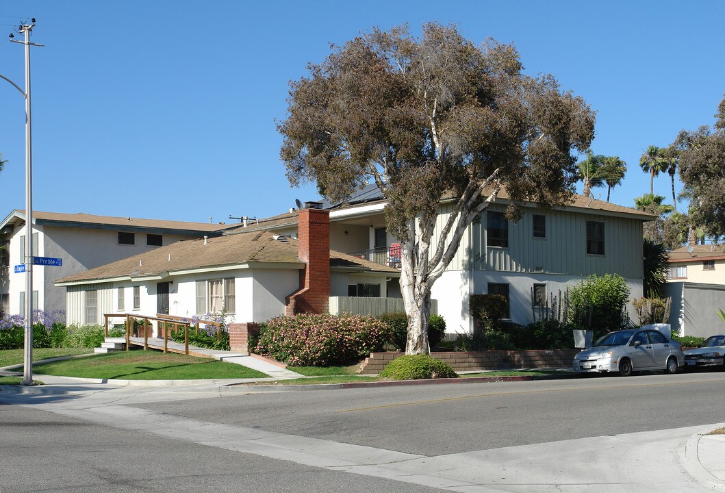 3325-3331 Preble Ave in Ventura, CA - Foto de edificio