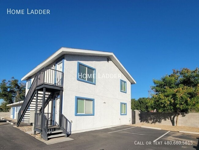 2301 N 27th St in Phoenix, AZ - Building Photo - Building Photo