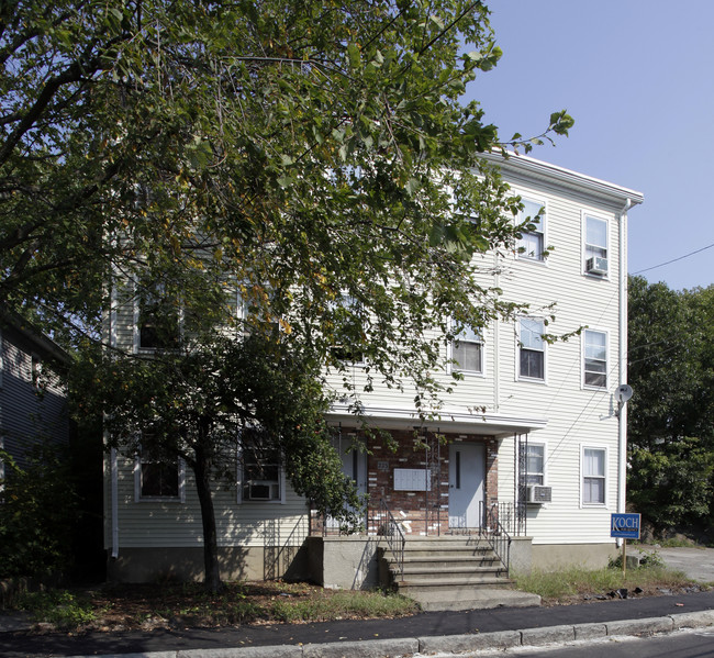 333-335 Granite St in Quincy, MA - Foto de edificio - Building Photo