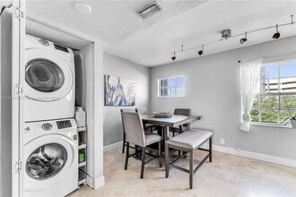 349 Virginia St in Hollywood, FL - Building Photo - Building Photo