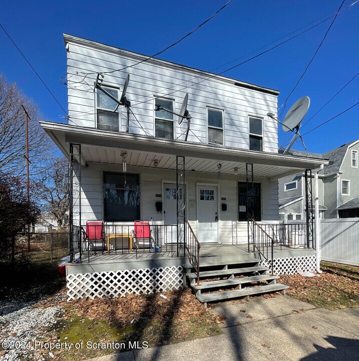 205 Firwood Ave in Wilkes-Barre, PA - Building Photo