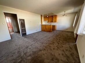 Coral Manor Apartments in Napa, CA - Building Photo - Building Photo